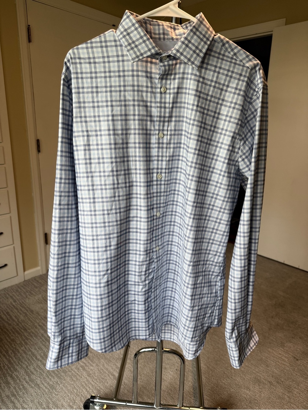 Tommy Hilfiger Men's Light Blue & White Plaid Button-Down Shirt